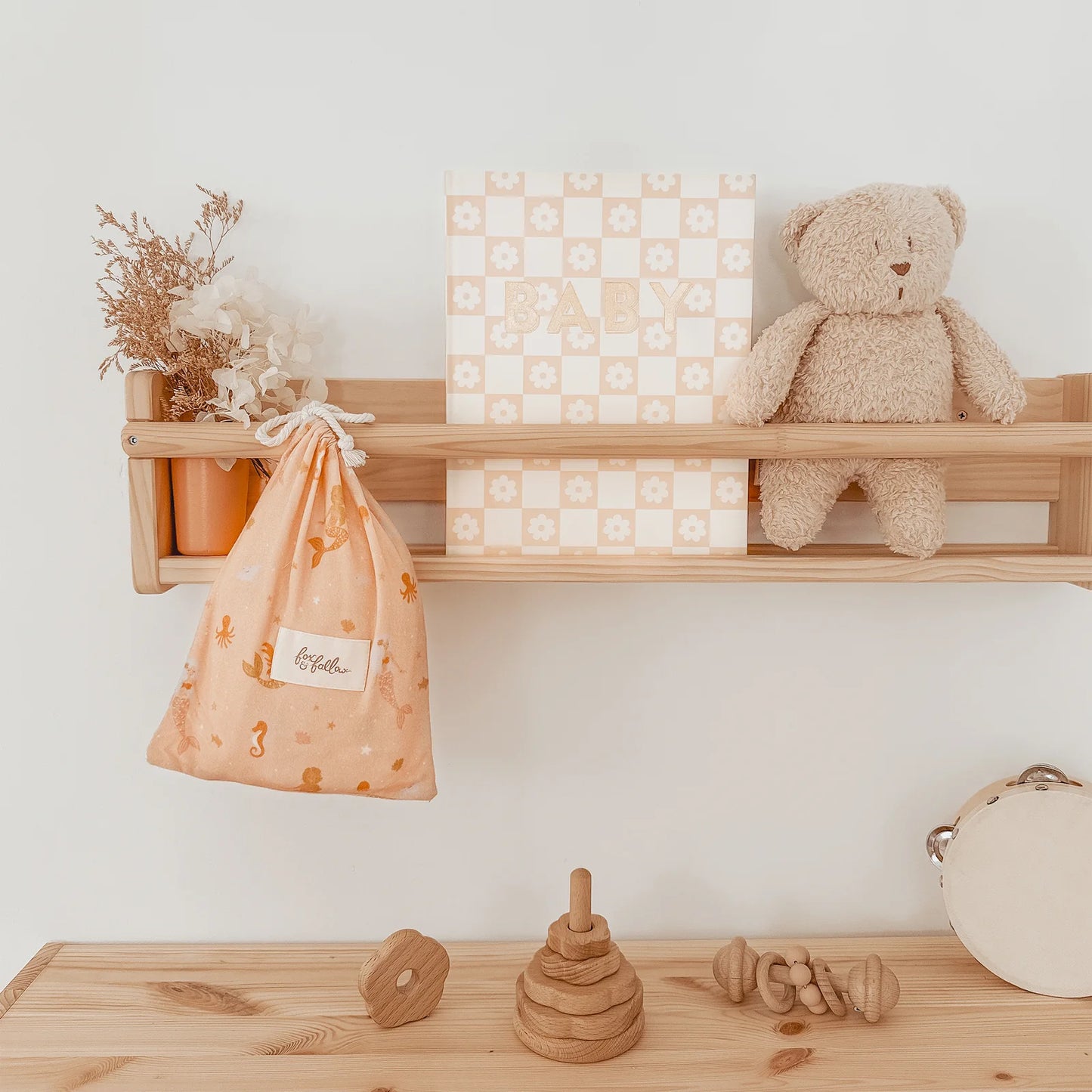 Fox & Fallow - Baby Book Daisy Grid