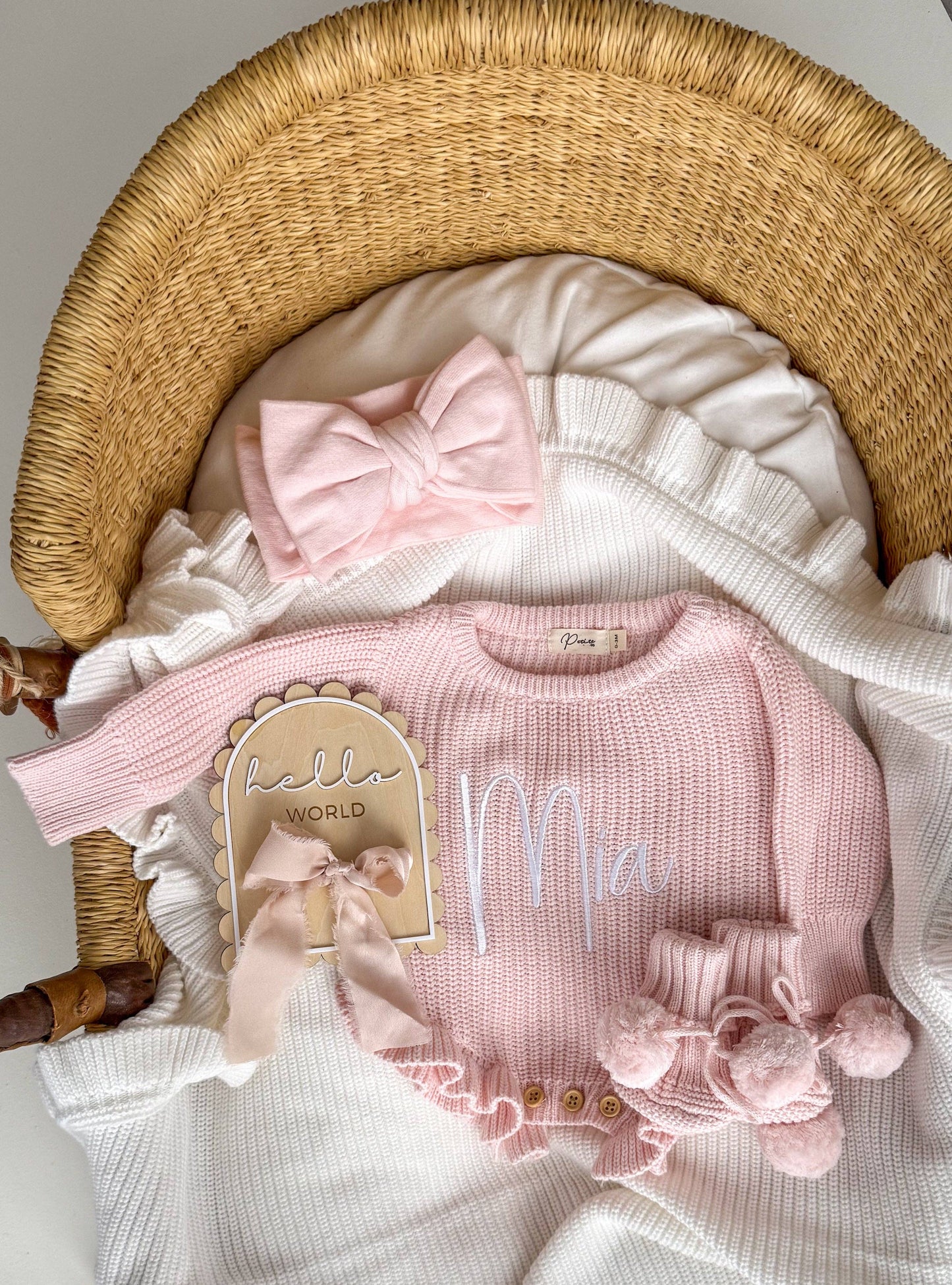 Petite + Co - HELLO WORLD SCALLOP EDGE