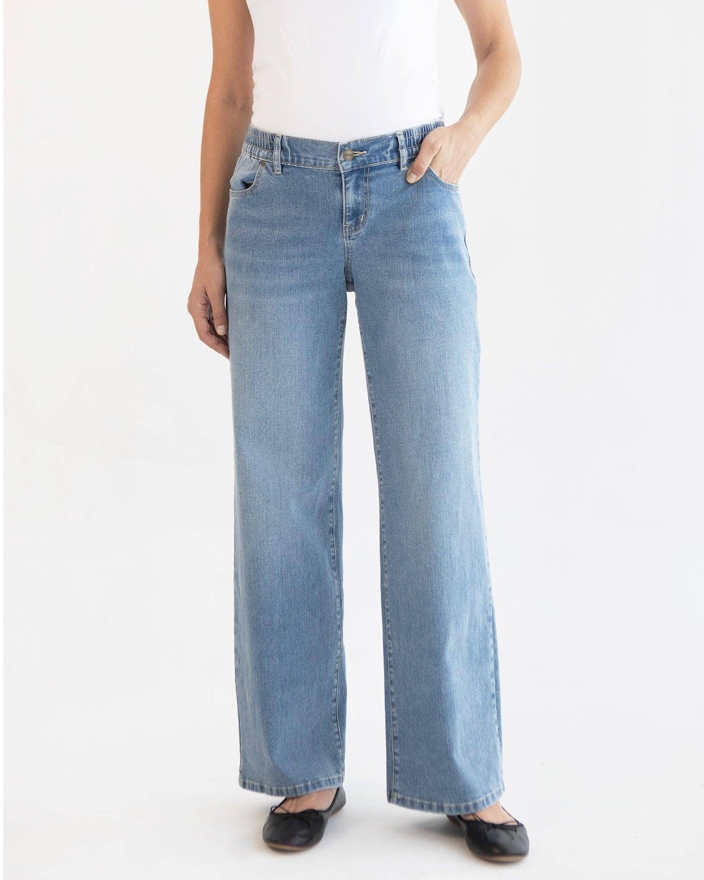 Soon Maternity - Heaven Straight Jeans - Mid Wash
