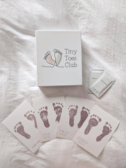 Tiny Toes Club - Ink-Free Baby Milestone Card Kit