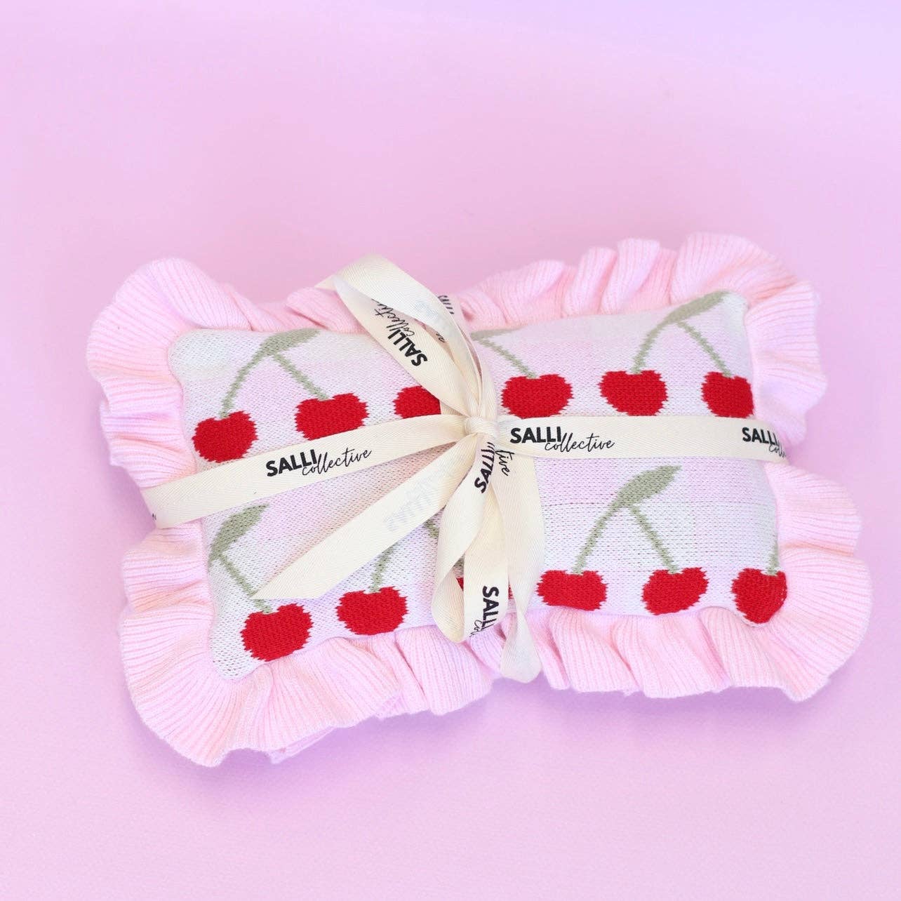 SALLI COLLECTIVE - Frilled Gingham Cherry Blanket + Pillow set
