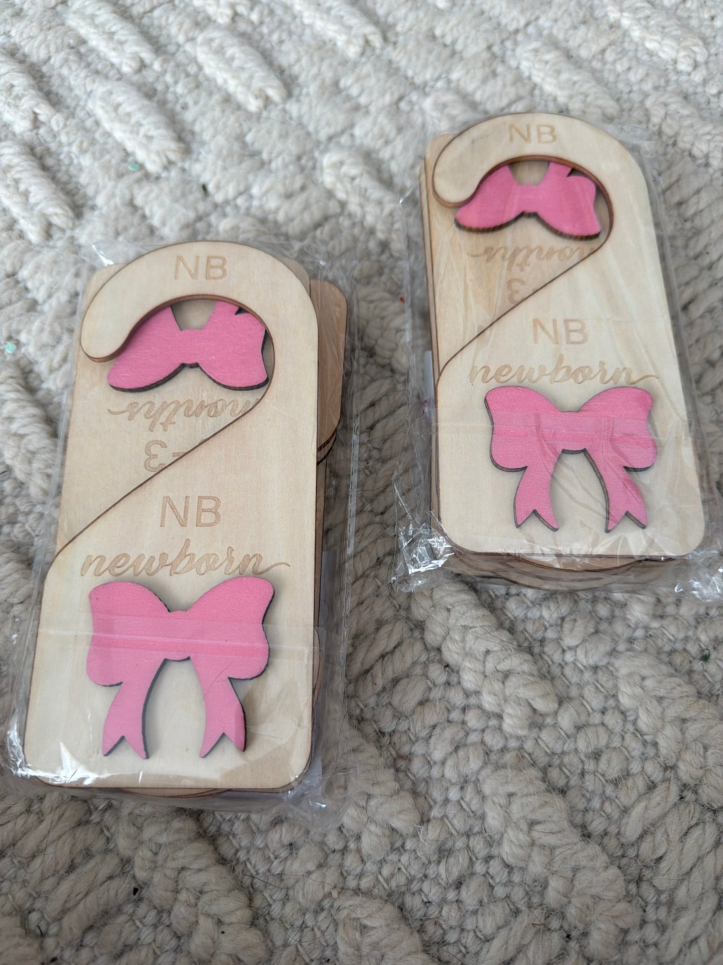 Bow Size Hangers