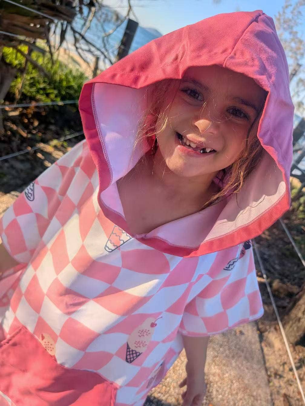 LESIMO - Sand Free Kids Hooded Towel - Ice Cream