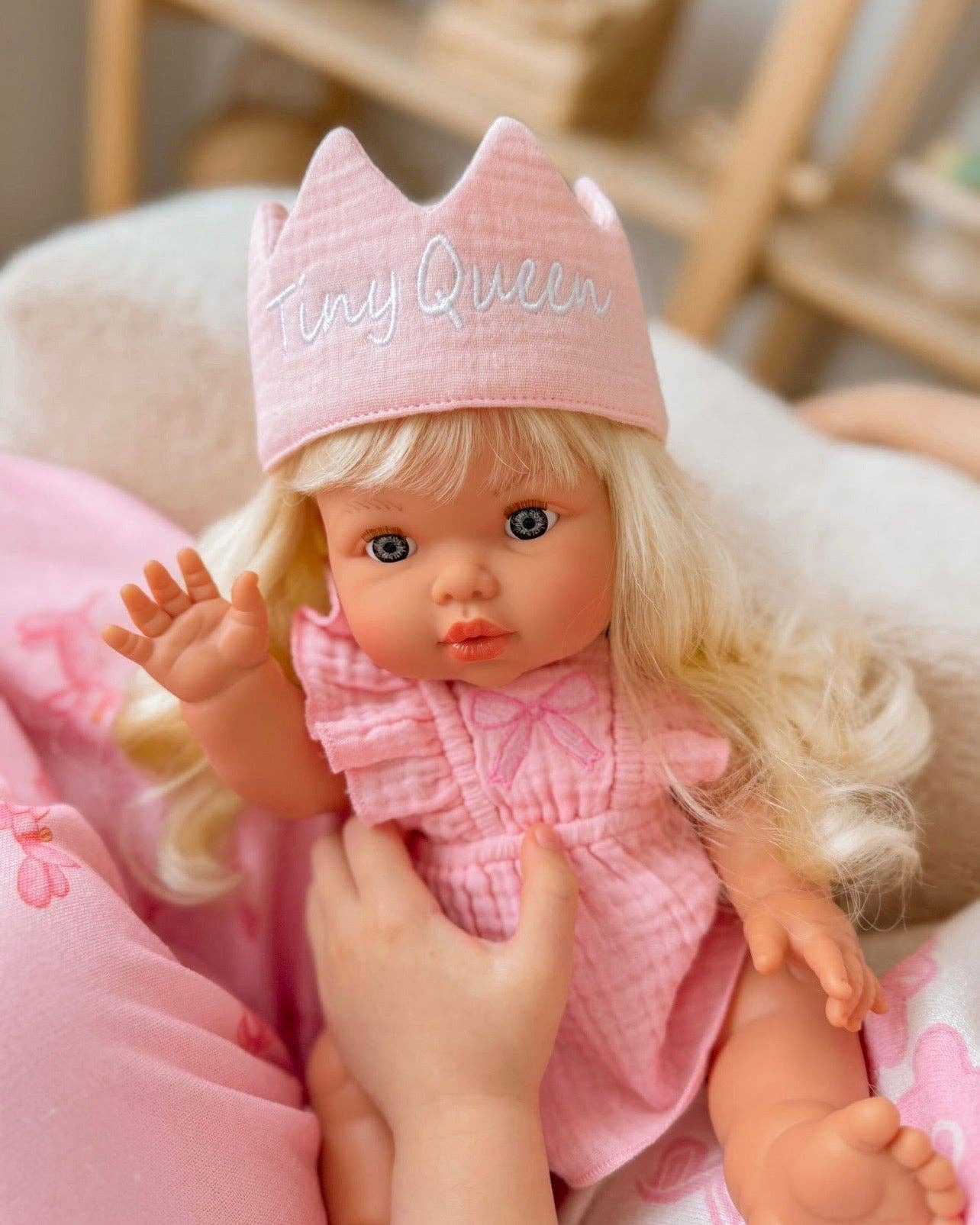 SALLI COLLECTIVE - Tiny Queen cotton crown -Powder Pink