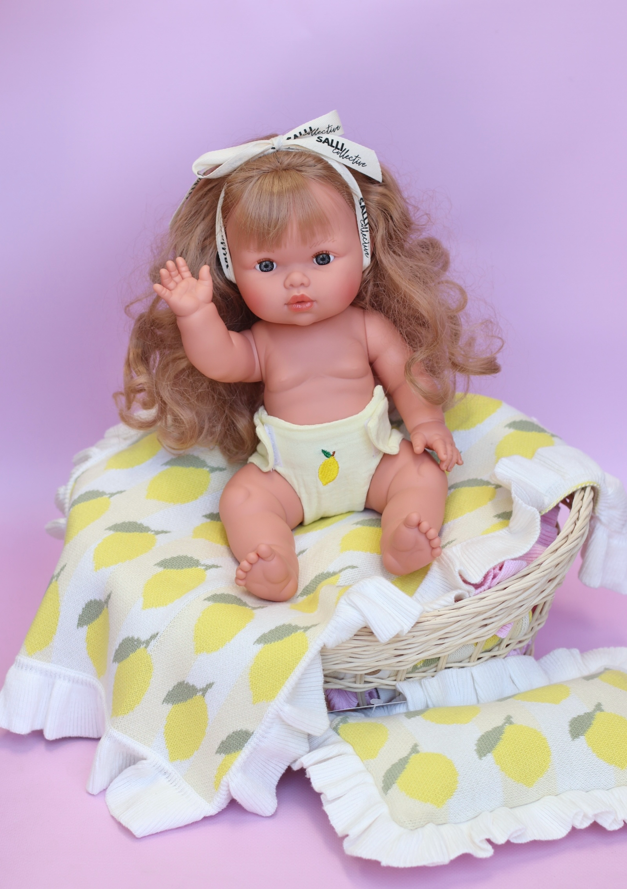 SALLI COLLECTIVE - Freshly squeezed frilled doll Blanket + Pillow set