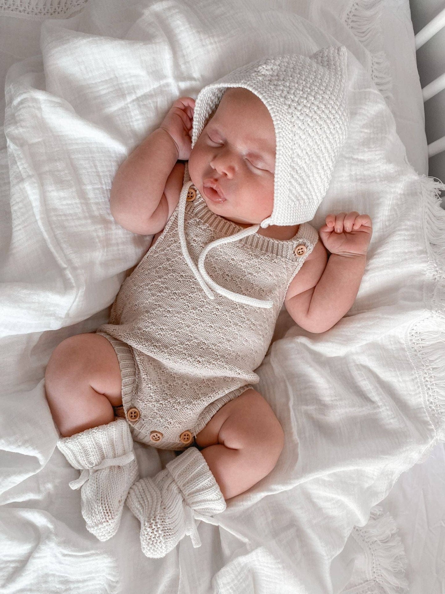 Petite + Co - CUFF NEWBORN LACE BOOTIES - MILK