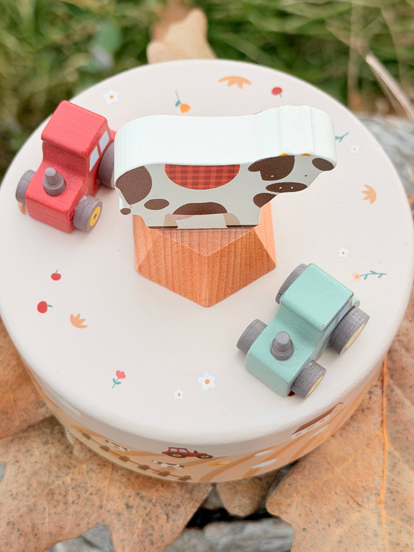 ToysLink - Onya Kids Farm Music Box with 2 Tractors