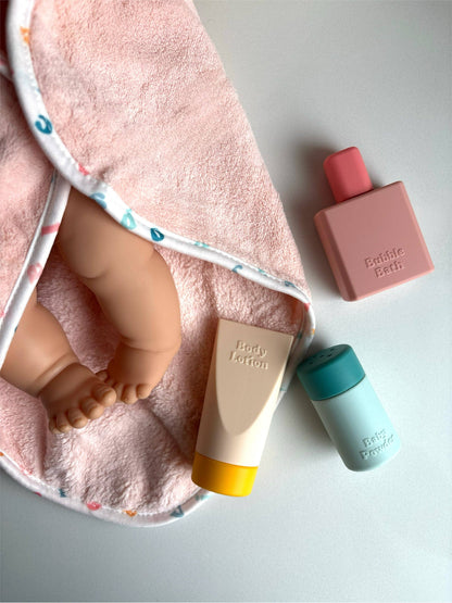 Tiny H - Tiny Bath Time