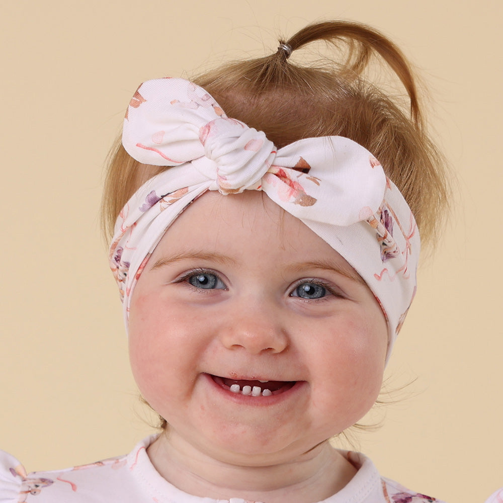 Snuggle Hunny Carousel Organic Topknot