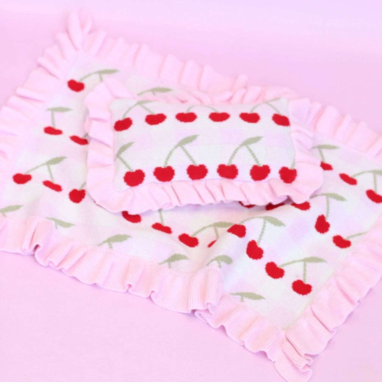 SALLI COLLECTIVE - Frilled Gingham Cherry Blanket + Pillow set
