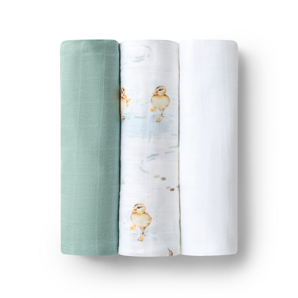 Snuggle Hunny muslin wraps 3 pack flatlay