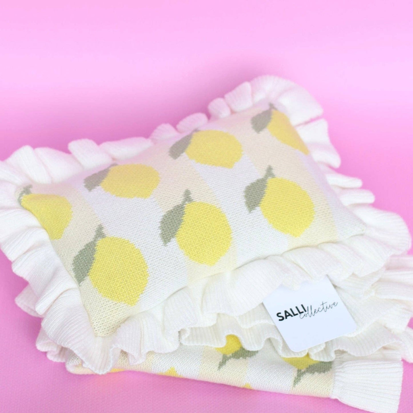 SALLI COLLECTIVE - Freshly squeezed frilled doll Blanket + Pillow set