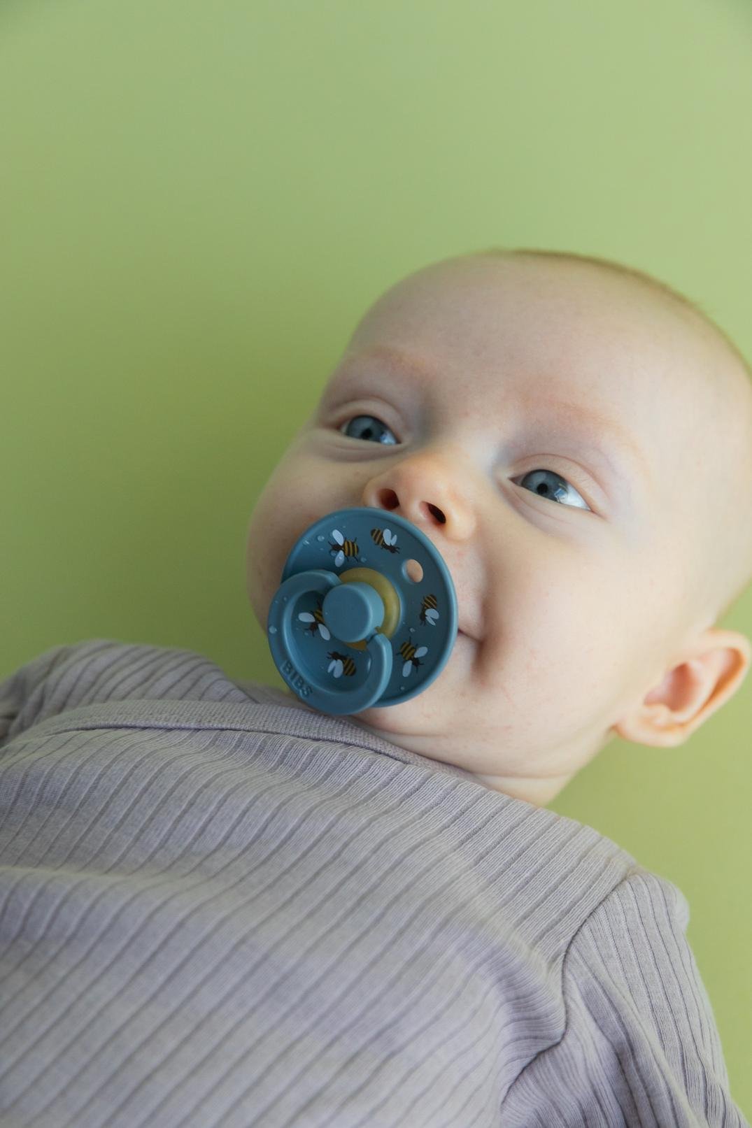 BIBS Studio Bumblebee/Breeze in use